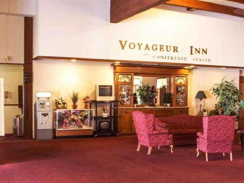 Voyageur Inn And Conference Center Reedsburg Exterior foto